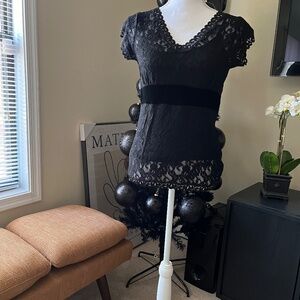 New! Event! Ann Taylor Lace Top with Velvet Detail